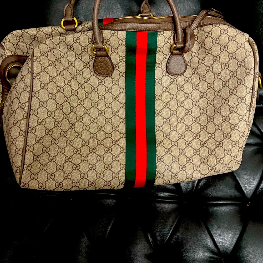Used GUCCI
Beige Medium Savoy Ophidia Duffel Bag